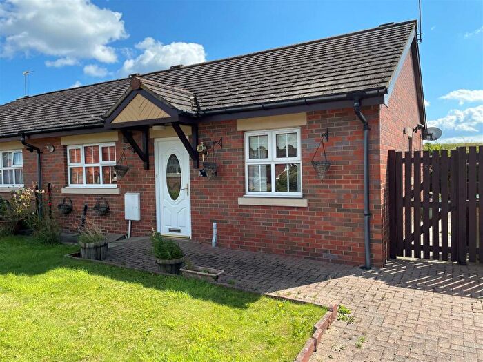 2 Bedroom Semi-Detached Bungalow For Sale In Allenheads, Seaton Delaval, Whitley Bay, NE25