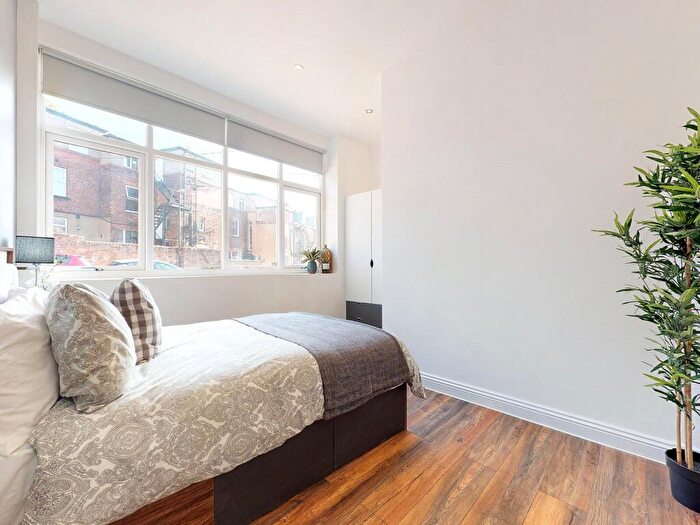 1 Bedroom Apartment To Rent In Apt, Clarendon Road #, LS2