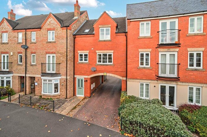 2 Bedroom Terraced House For Sale In Venables Way, LN2