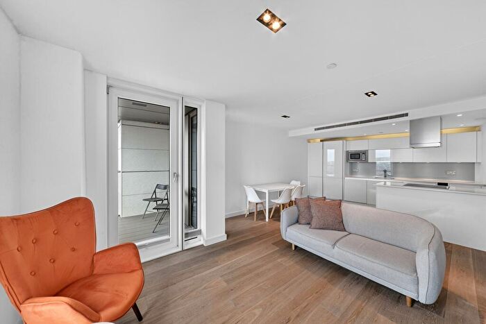 2 Bedroom Apartment To Rent In Avantgarde Place, London, E1