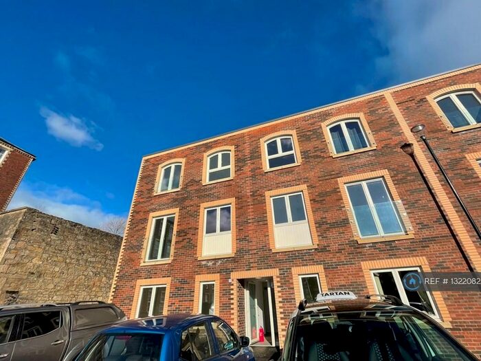 2 Bedroom Flat To Rent In Telka Wynd, Cambusbarron, Stirling, FK7