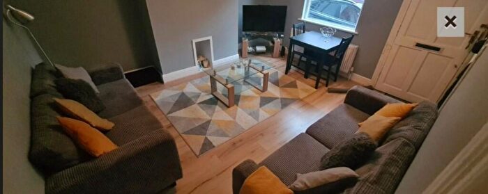 2 Bedroom Terraced House To Rent In Glebe Avenue, Leeds, West Yorkshire, LS5