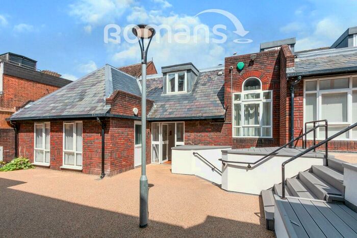 1 Bedroom Flat To Rent In Wolverton Square, London Street, RG21