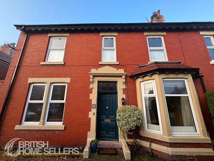 4 Bedroom Semi-Detached House For Sale In Haslemere Avenue, Blackpool, Lancashire, FY3