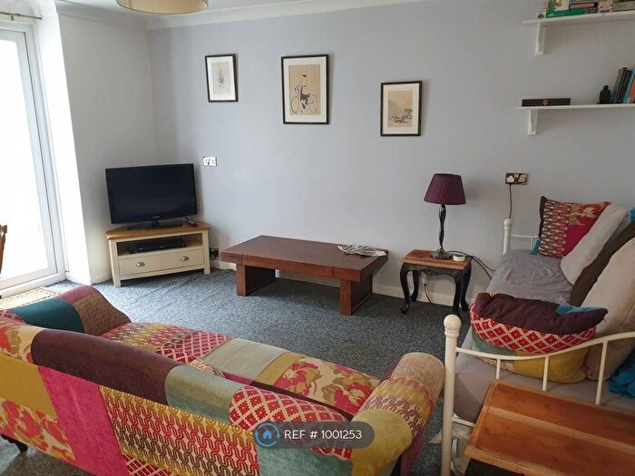 1 Bedroom Flat To Rent In Hastings, St Leonards-On-Sea, TN37