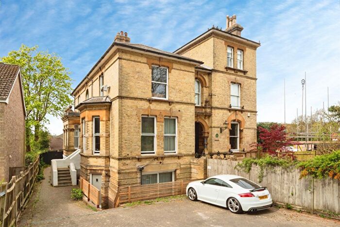 1 Bedroom Flat For Sale In London Road, Southborough, Tunbridge Wells, TN4