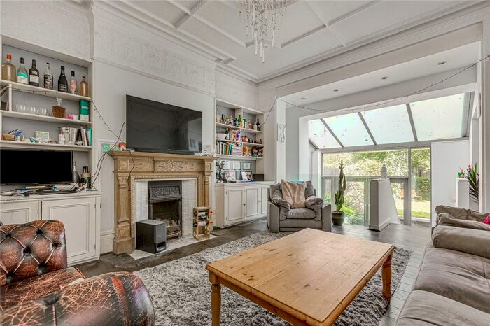 5 Bedroom Flat To Rent In Wexford Road, Wandsworth Common, SW12