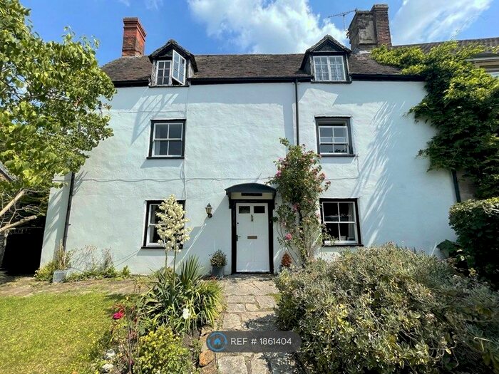 4 Bedroom Semi-Detached House To Rent In North Street, Wincanton, BA9