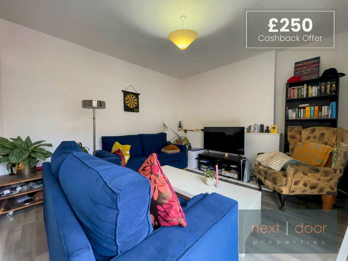 3 Bedroom Apartment To Rent In Shenley Road, London, SE5