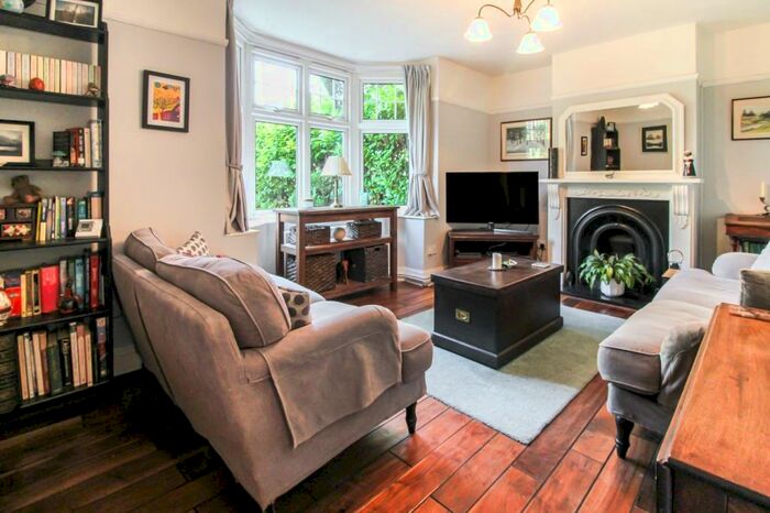 2 Bedroom Semi-Detached House For Sale In Water Road, Reading, RG30