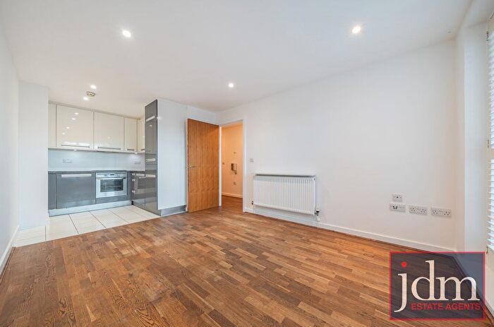 1 Bedroom Flat To Rent In Baquba Building, Connigton Road, Lewisham, SE13