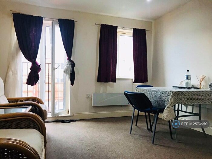 2 Bedroom Flat To Rent In Manchester Road, Preston, PR1