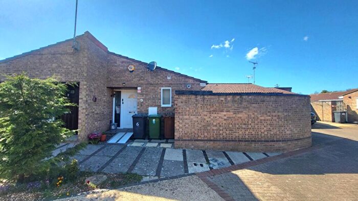 2 Bedroom Semi-Detached Bungalow For Sale In Finchfield, Peterborough, PE1