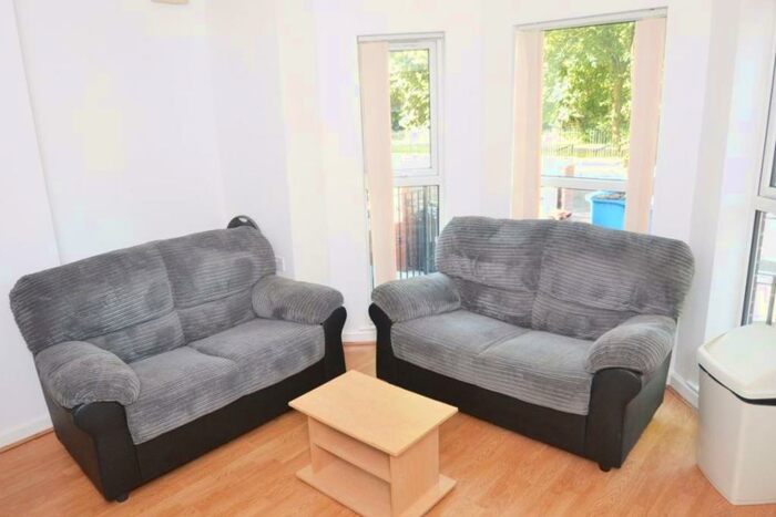 1 Bedroom Apartment To Rent In Birchfields Road, Manchester, M13