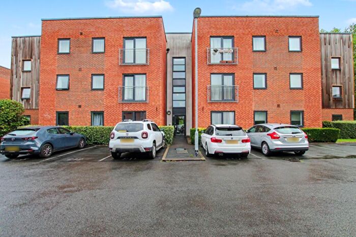 2 Bedroom Apartment For Sale In Hartley Court, Stoke-on-Trent, Staffordshire, ST4