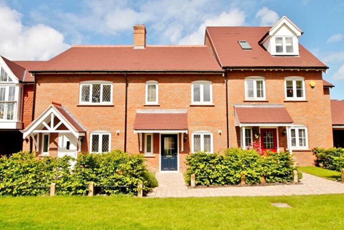 3 Bedroom House To Rent In Heydon Way, Wickhurst Green, Broadbridge Heath, RH12
