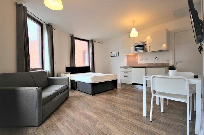 Studio To Rent In Two Moorfields, Liverpool, Merseyside, L2