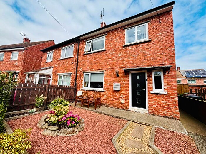 3 Bedroom Semi-Detached House For Sale In Waverley Avenue, Bedlington, NE22