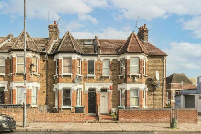 3 Bedroom House To Rent In St. Ann's Road, London, N15