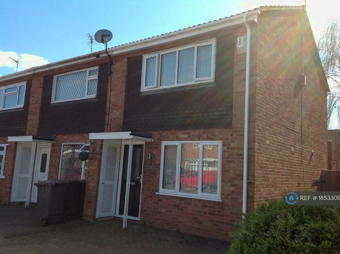 2 Bedroom End Of Terrace House To Rent In Ilford Close, Bedworth, CV12