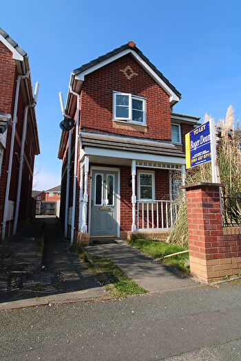 Semi Detached House To Rent In Livingston Avenue, Manchester, M22