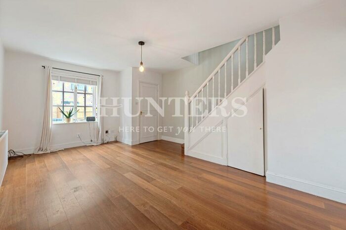 2 Bedroom House To Rent In Manor Road, London, N16