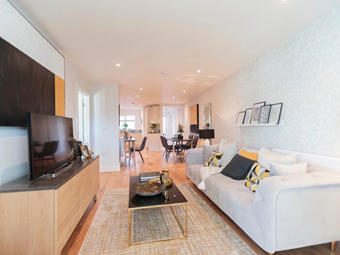 1 Bedroom Flat For Sale In Mullins Place, London, SW4