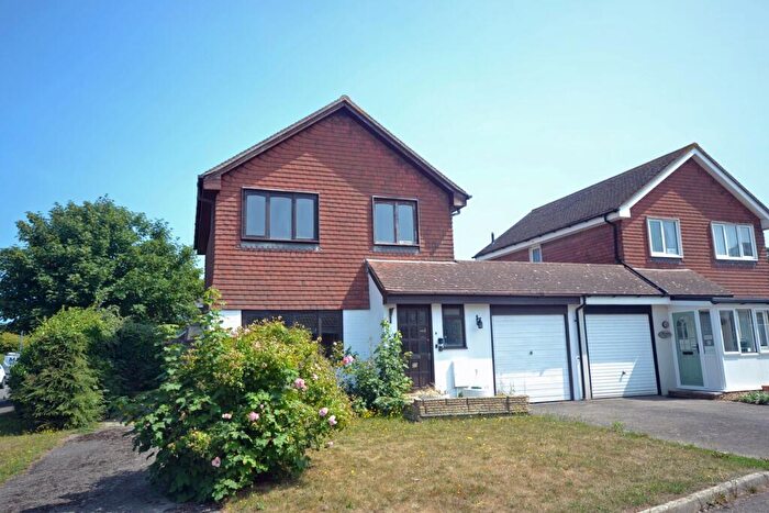 3 Bedroom Detached House For Sale In James Street, Selsey, PO20