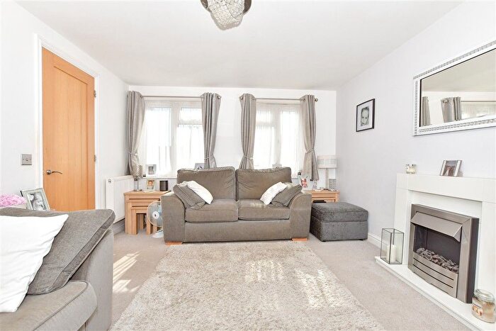 3 Bedroom End Of Terrace House For Sale In Marlowe Road, Poets Development, Larkfield, Kent, ME20