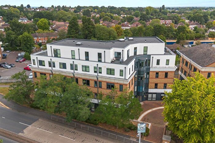 1 Bedroom Apartment For Sale In London Road, Bracknell, Berkshire, RG12