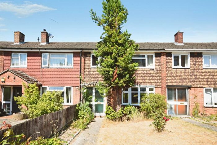 3 Bedroom Terraced House For Sale In Meadgate Avenue, Great Baddow, Chelmsford, CM2