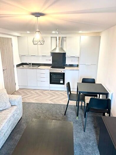 3 Bedroom Apartment To Rent In Richmond Road, Cardiff(City), CF24