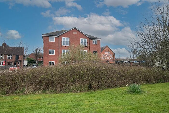2 Bedroom Flat For Sale In Hanbury Street, Droitwich, WR9