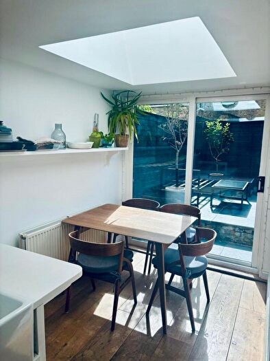 3 Bedroom Terraced House For Sale In Quilter Street, London, E2