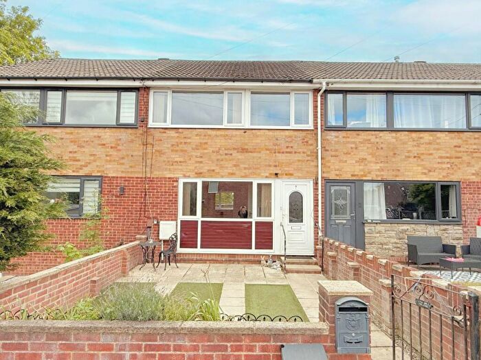 3 Bedroom House For Sale In Surrey Grove, Pudsey, LS28