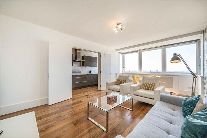 2 Bedroom Flat For Sale In Porchester Place, Marylebone, W2