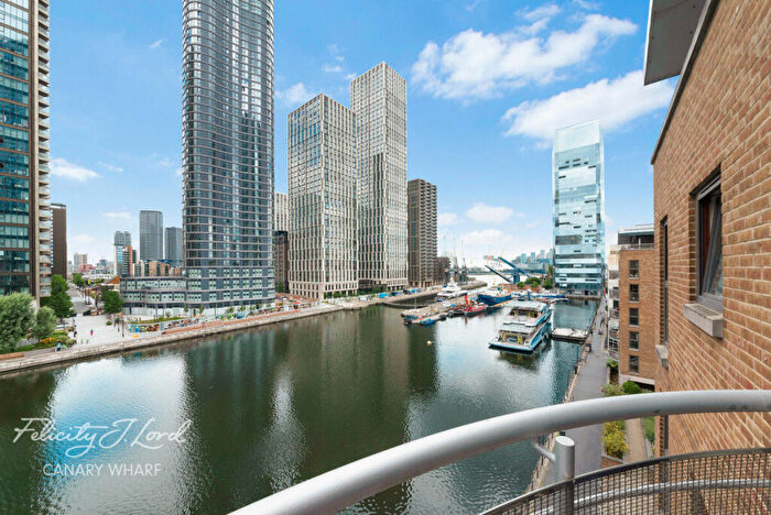 2 Bedroom Flat For Sale In Meridian Place, London, E14