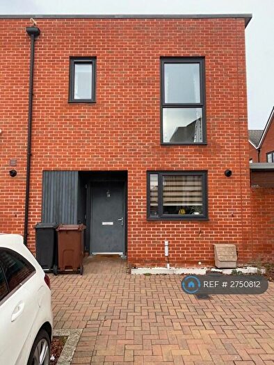 2 Bedroom End Of Terrace House To Rent In Watkins Way, Dagenham, RM8