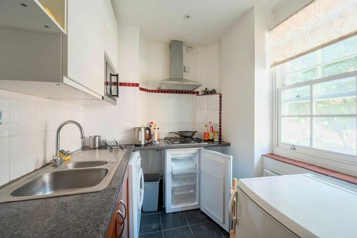 2 Bedroom Flat To Rent In Flaxman Terrace, Bloomsbury, London, WC1H