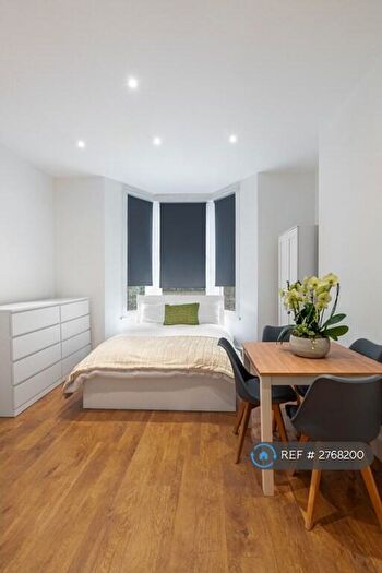Studio To Rent In Raleigh Rd, London, N8