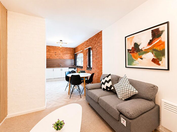 2 Bedroom Apartment To Rent In Professional Apartment - York Street, Leicester, LE1