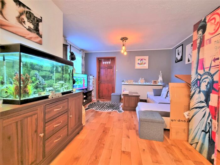 1 Bedroom Terraced House To Rent In Bensham Lane, Croydon, CR0