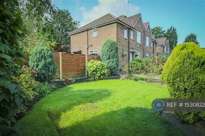 3 Bedroom Semi-Detached House To Rent In North Drive, Swinton, Manchester, M27