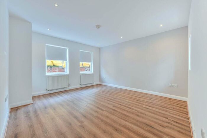 Studio To Rent In Winders Road, Battersea, London, SW11