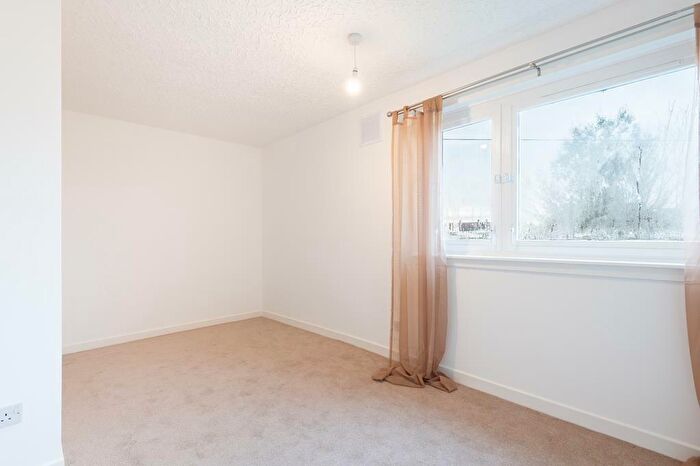 3 Bedroom Terraced House For Sale In Hollybank, Methil, KY8