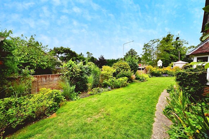 4 Bedroom Detached House For Sale In Tonbridge Road, Wateringbury, Maidstone, ME18