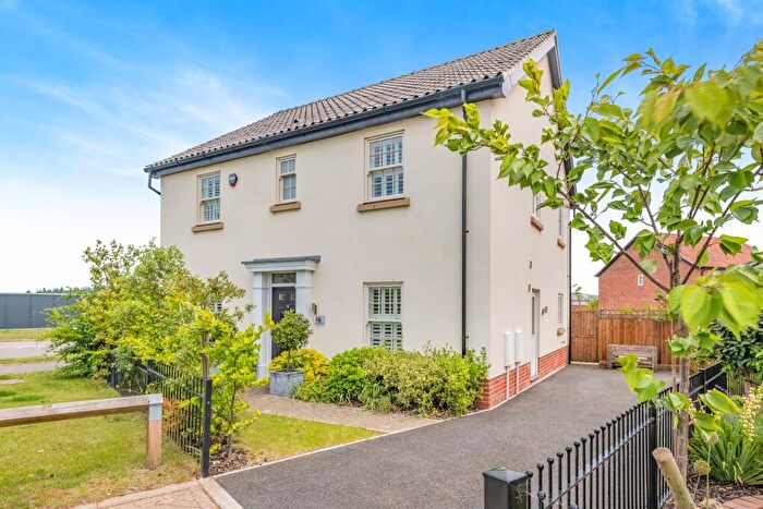 4 Bedroom Detached House For Sale In Woodpecker Avenue, Holt, NR25