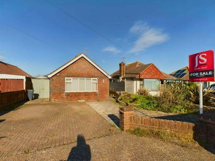 2 Bedroom Detached Bungalow To Rent In Brighton Road, Lancing, BN15