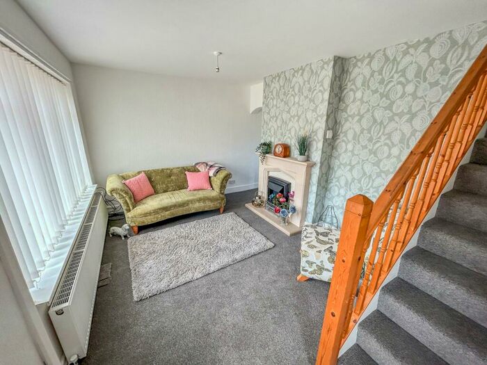 3 Bedroom Semi Detached House For Sale In Rutherford Close, Guide Post