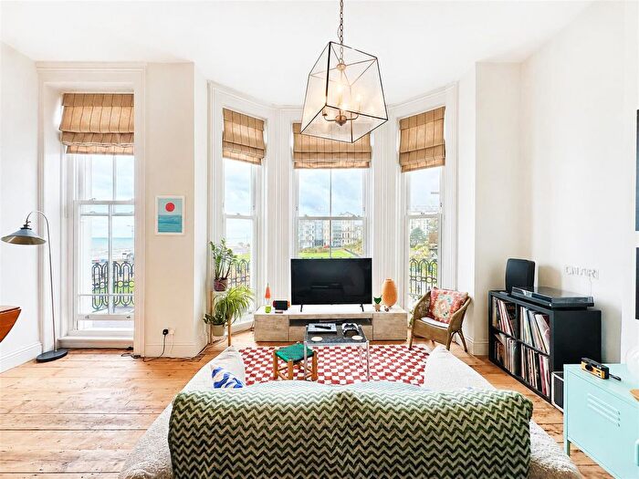 1 Bedroom Flat For Sale In Warrior Square, St. Leonards-On-Sea, TN37
